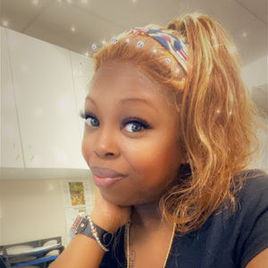 Meet your Posher, Benita